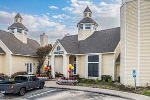 Broadwater in Galveston, TX - Building Photo