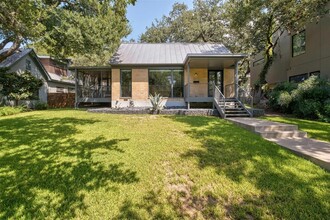 1503 Alameda Dr, Unit 3P in Austin, TX - Building Photo - Building Photo