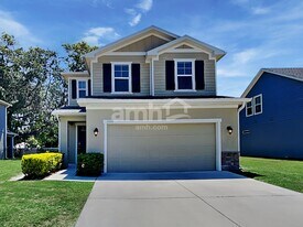 3240 Bridge Haven Dr in Wesley Chapel, FL - Building Photo