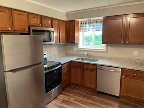 231-233-233 Irwin Ave in Pittsburgh, PA - Building Photo - Building Photo