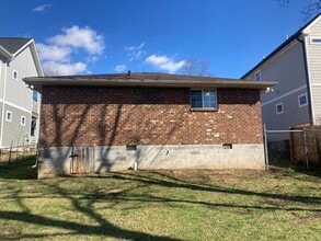 1811 16th Ave N in Nashville, TN - Building Photo - Building Photo