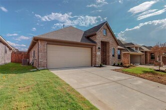 272 Tallgrass Dr in Lavon, TX - Building Photo - Building Photo