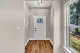 805 Branding Iron Trail in Granbury, TX - Building Photo - Building Photo