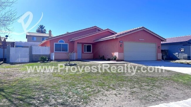 10791 Floral St in Adelanto, CA - Building Photo - Building Photo