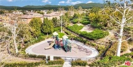 27021 Pebble Beach Dr in Stevenson Ranch, CA - Building Photo - Building Photo