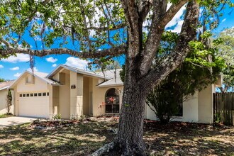 8030 Gabriel Dr in Port Richey, FL - Building Photo - Building Photo