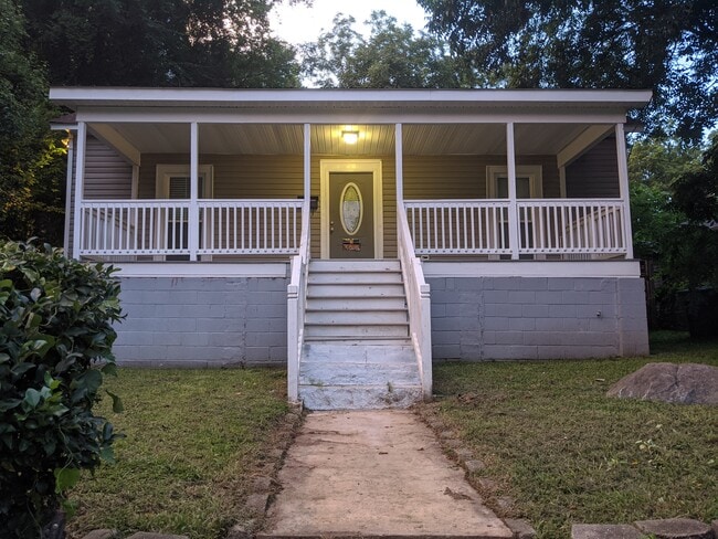 property at 1319 N Davidson St