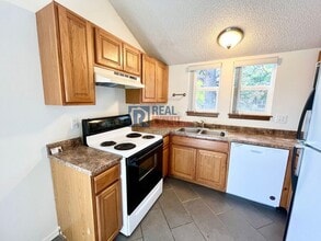 6825 Overland Dr in Colorado Springs, CO - Building Photo - Building Photo