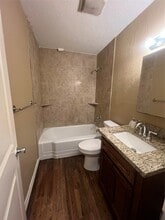 230 Burress St in Houston, TX - Building Photo - Building Photo