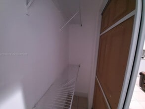 16025 SW 53rd Terrace in Miami, FL - Building Photo - Building Photo