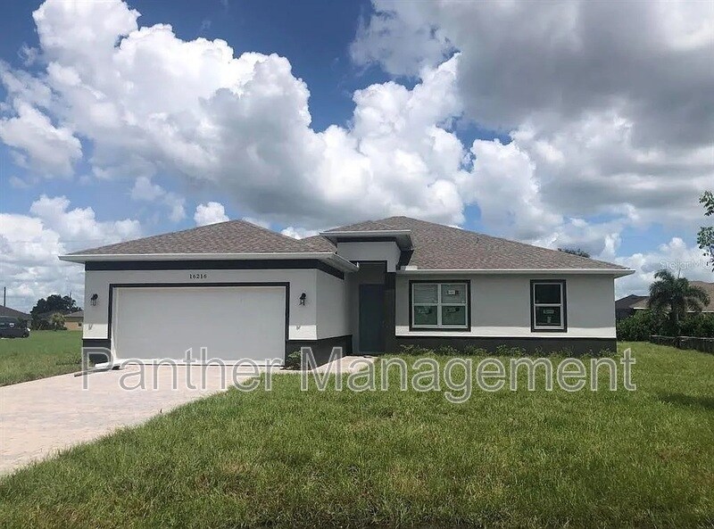 16216 Minorca Dr in Punta Gorda, FL - Building Photo