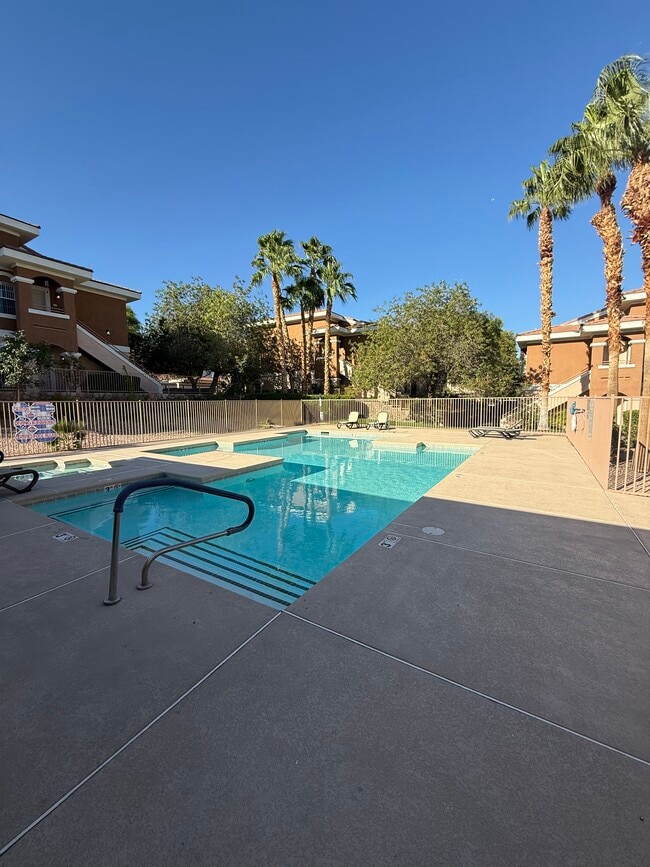 830 Carnegie St, Unit 714 in Henderson, NV - Building Photo - Building Photo