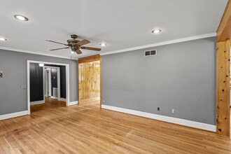 514 S Cashua Dr in Florence, SC - Foto de edificio - Building Photo