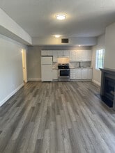 Goshen Apartments Brentwood in Los Angeles, CA - Building Photo - Building Photo