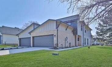 12911 Andromeda Ct in Willis, TX - Building Photo - Building Photo