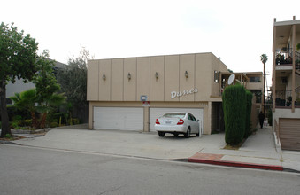 1125 Melrose Ave in Glendale, CA - Building Photo - Building Photo