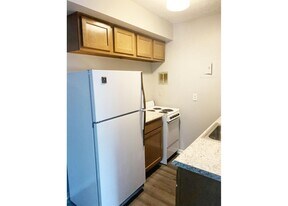 3033 Clifton Ave in Cincinnati, OH - Building Photo