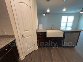 5033 Peach Dr in Milton, FL - Building Photo - Building Photo