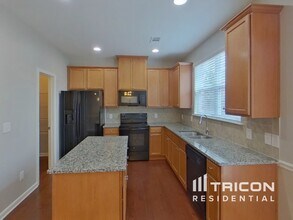 3441 Open Fields Dr in Snellville, GA - Foto de edificio - Building Photo