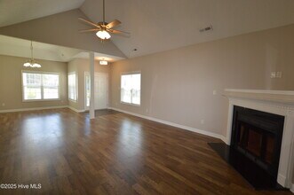 24 Jasmine Ln in Jacksonville, NC - Building Photo - Building Photo