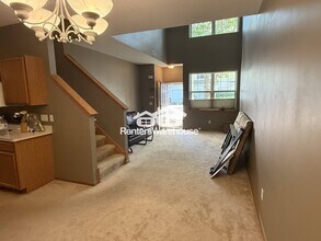 1733 Countryside Dr in Shakopee, MN - Building Photo - Building Photo