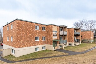 2620-2630 Ste-Foy Ch in Québec, QC - Building Photo