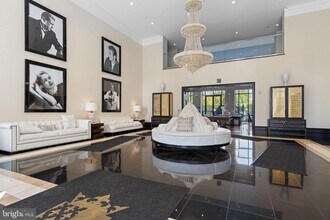 45 Creekside Ln in Malvern, PA - Building Photo - Building Photo