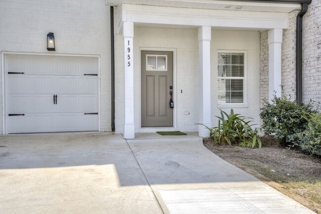 1955 Avenel Ln in Martinez, GA - Building Photo - Building Photo