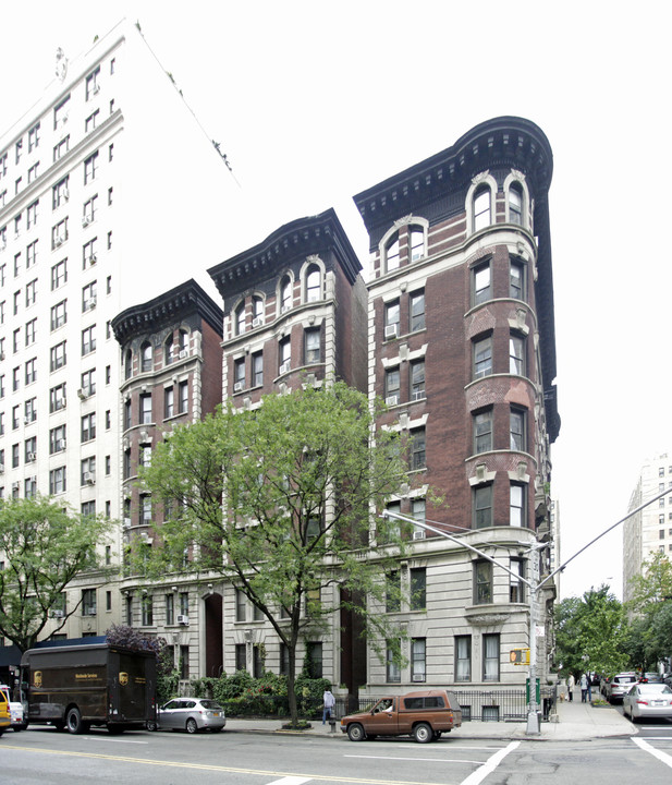 Creston Apartments in New York, NY - Foto de edificio