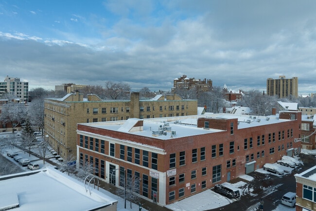Nickel City Lofts in Buffalo, NY - Foto de edificio - Building Photo