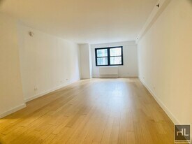 East 39th Street in New York, NY - Building Photo