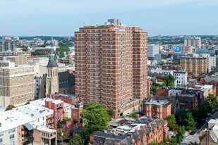St. Paul at Chase Condominiums in Baltimore, MD - Building Photo