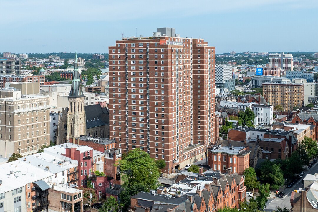 St. Paul at Chase Condominiums in Baltimore, MD - Building Photo