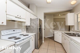 2059 Gallagher Ave, Unit 0112 in Deltona, FL - Building Photo - Building Photo