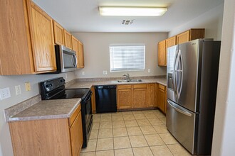 1158 E Silversmith Trail in San Tan Valley, AZ - Building Photo - Building Photo
