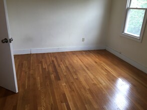 187 Beacon St, Unit 3 in Somerville, MA - Building Photo - Building Photo