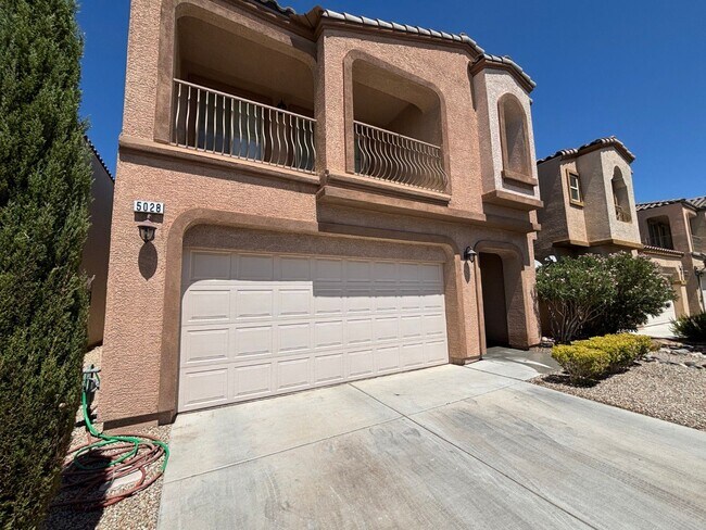 property at 5028 W Lavaliere Ave