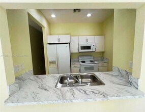 23712 SW 110th Ave, Unit 2-0215 in Homestead, FL - Building Photo - Building Photo