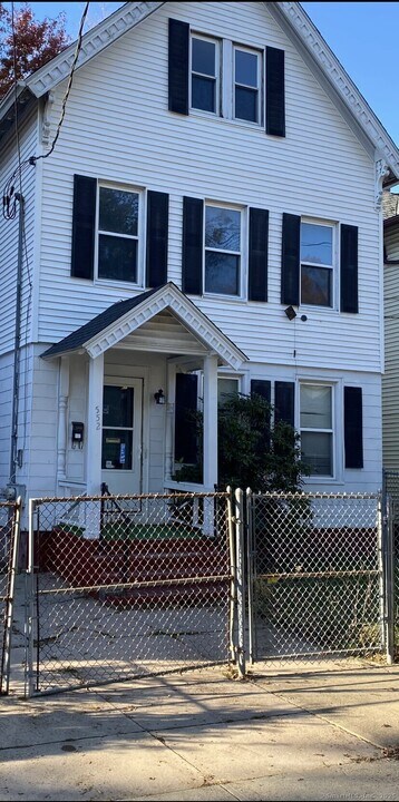 552 Winthrop Ave in New Haven, CT - Foto de edificio