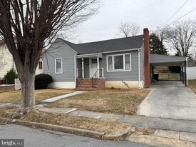 228 Opequon Ave in Winchester, VA - Building Photo
