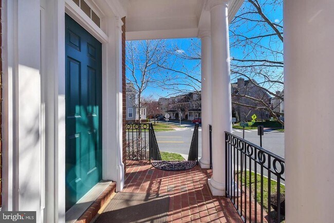 705 Belmont Bay Dr in Woodbridge, VA - Building Photo - Building Photo