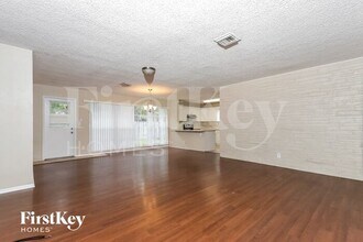 2631 NE 20th Ave in Lighthouse Point, FL - Building Photo - Building Photo