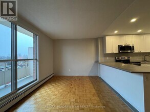 39 Leaside Dr in St Catharines, ON - Building Photo - Building Photo