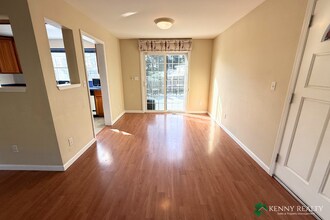 781 Alta Loma Dr in South San Francisco, CA - Building Photo - Building Photo