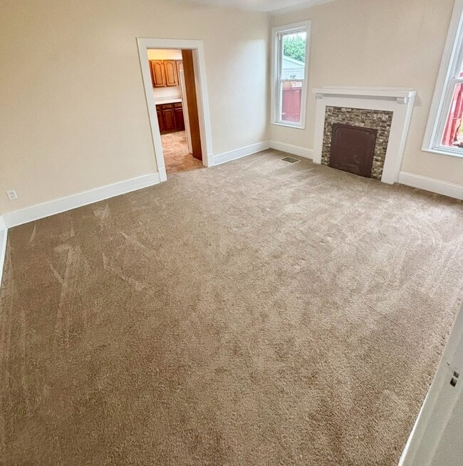 property at 1305 Chamberlain Ave