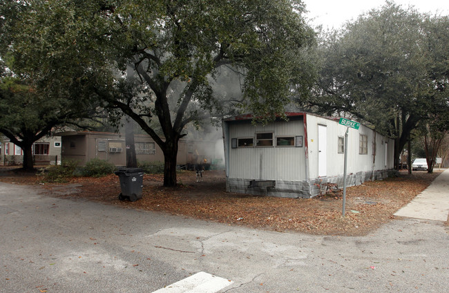 5739 N Murray Ave in Charleston, SC - Foto de edificio - Other