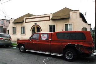 1119 Gardenia Ave in Long Beach, CA - Building Photo