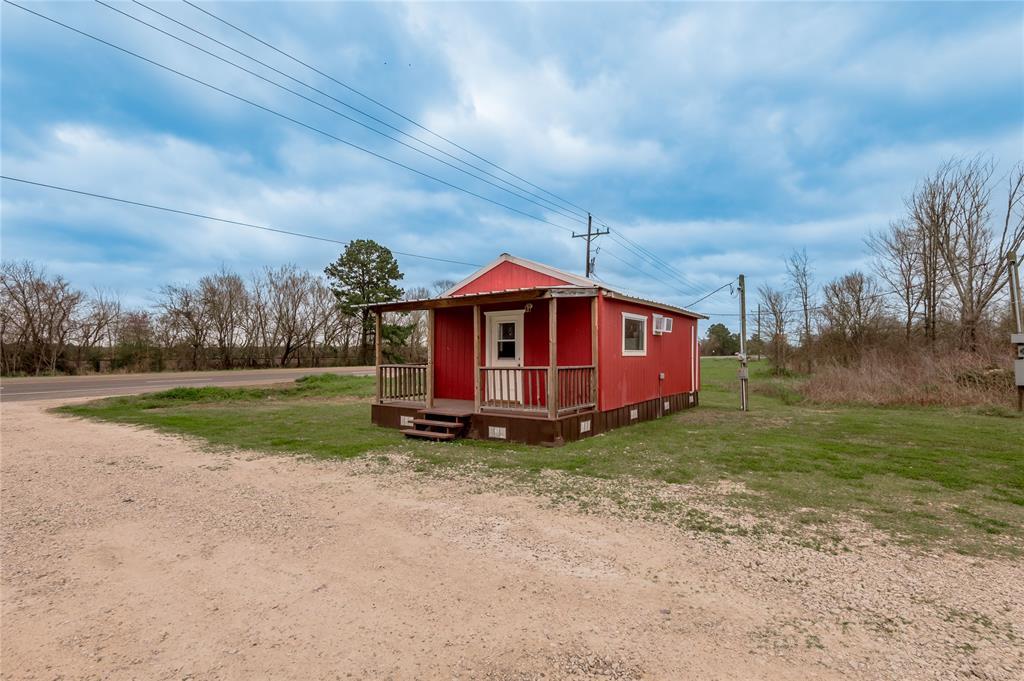 2094 S Robb St in Trinity, TX - Building Photo