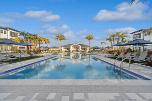 Ascend Ridgewood Lakes in Davenport, FL - Building Photo