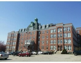 9 Saint Joseph St, Unit 2 in Fall River, MA - Building Photo